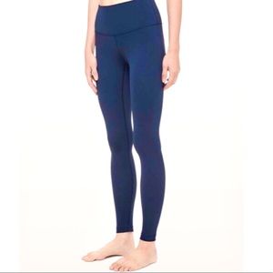 Lululemon NWOT Wunder Under in True Navy